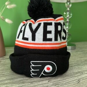 SALE 🏒FLYERS Knit Hat
